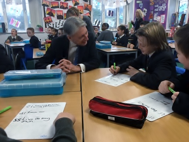 Chancellor helps young people in MyBnk's financial education lesson